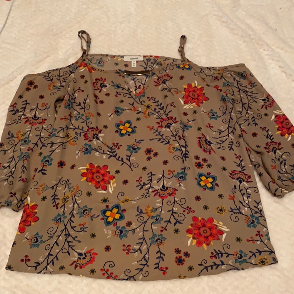XL long sleeve shoulder cutout blouse top